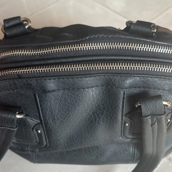 Rosetti Black Shoulder Bag - Picture 4 of 5